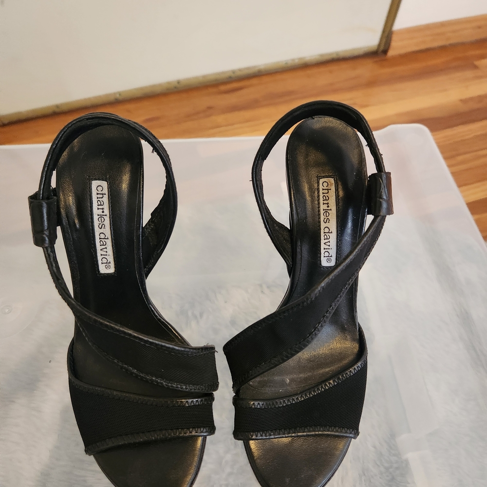 CHARLES DAVID - Black Strappy Heels